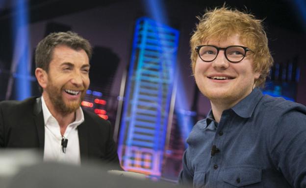 Ed Sheeran junto a Pablo Motos en 'El Hormiguero'. 