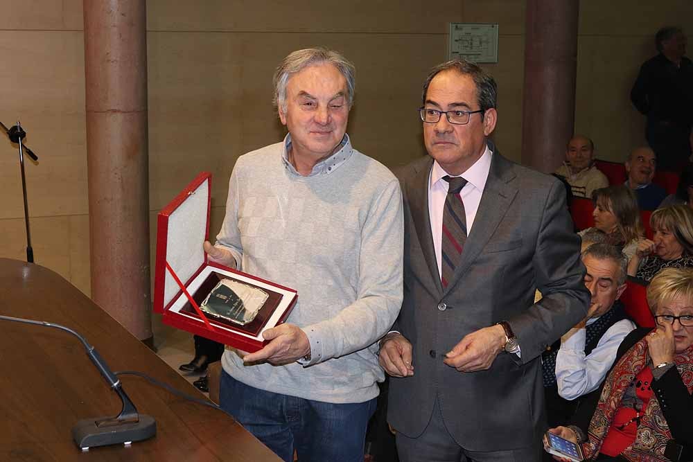 Distinciones a una vida dedicada al trabajo en la Junta