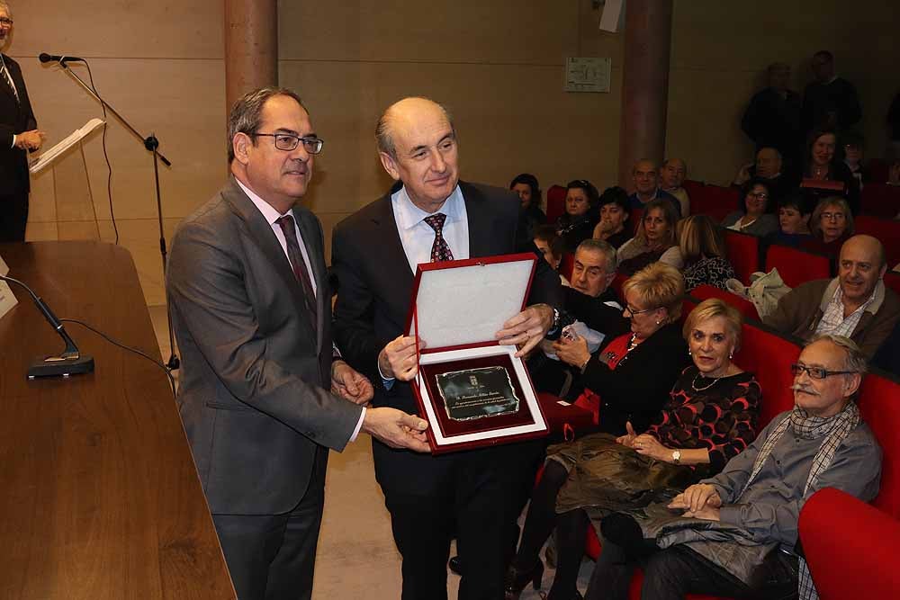 Distinciones a una vida dedicada al trabajo en la Junta