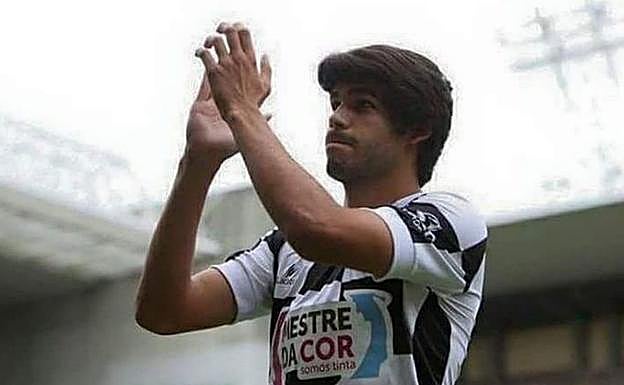 Edu Ferreira durante un partido con su equipo. 