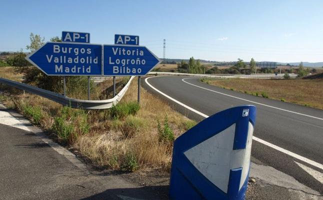 La concesión de la autopista contináu siendo objeto de debate