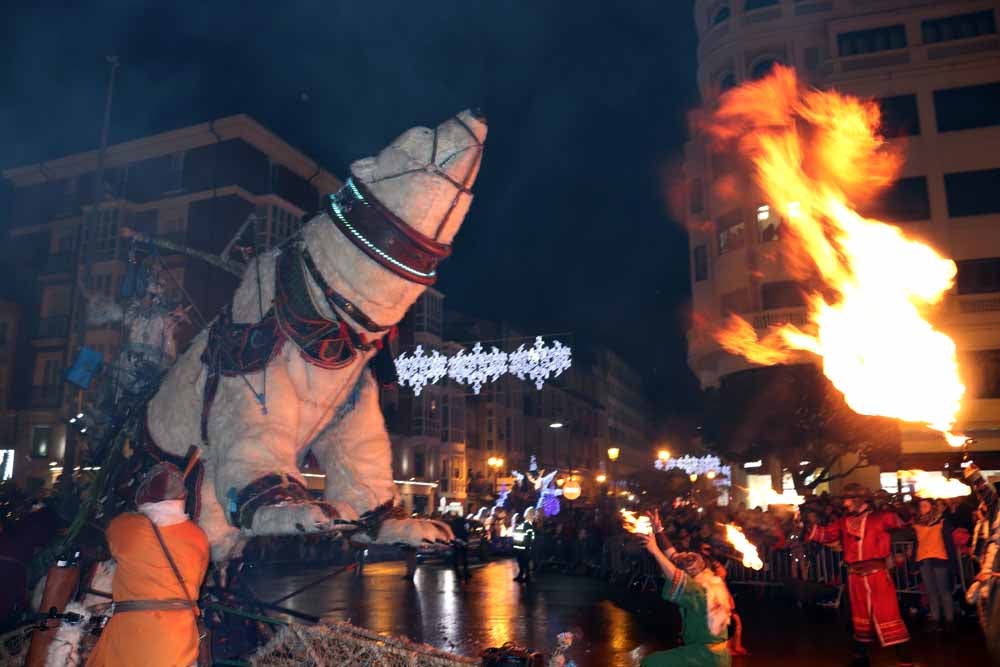 La Cabalgata de Reyes ha hecho las delicias de grandes y pequeños