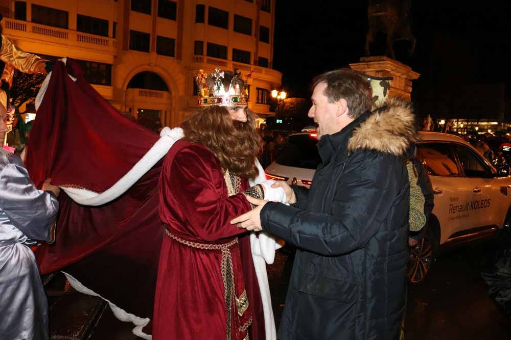 La Cabalgata de Reyes ha hecho las delicias de grandes y pequeños