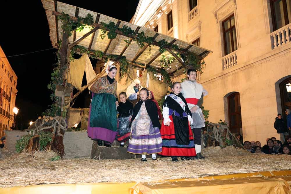 La Cabalgata de Reyes ha hecho las delicias de grandes y pequeños