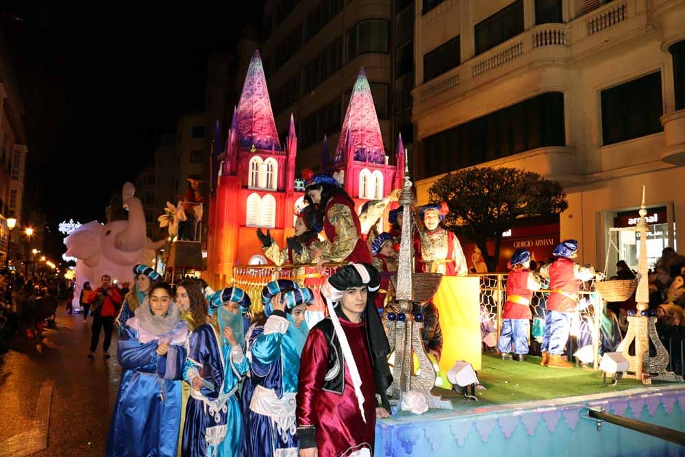 Los Reyes Magos llegan cargados de fantasía