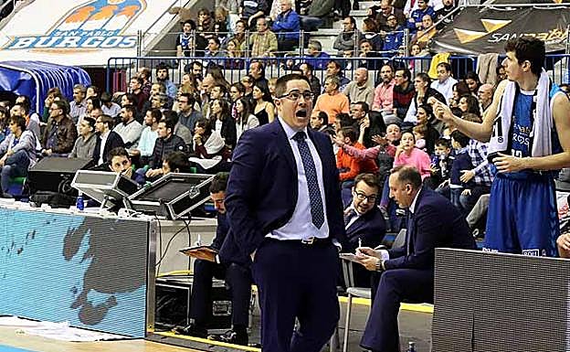 El técnico del San Pablo felicitó a los suyos por la victoria