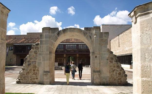 Hospital del rey, sede de la Universidad de Burgos