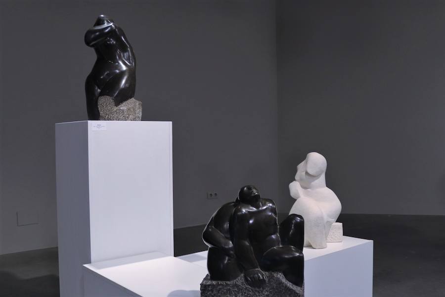 El artista burgalés expone 61 piezas escultóricas en la Fundación Cajacírculo, una retrospectiva de cinco décadas