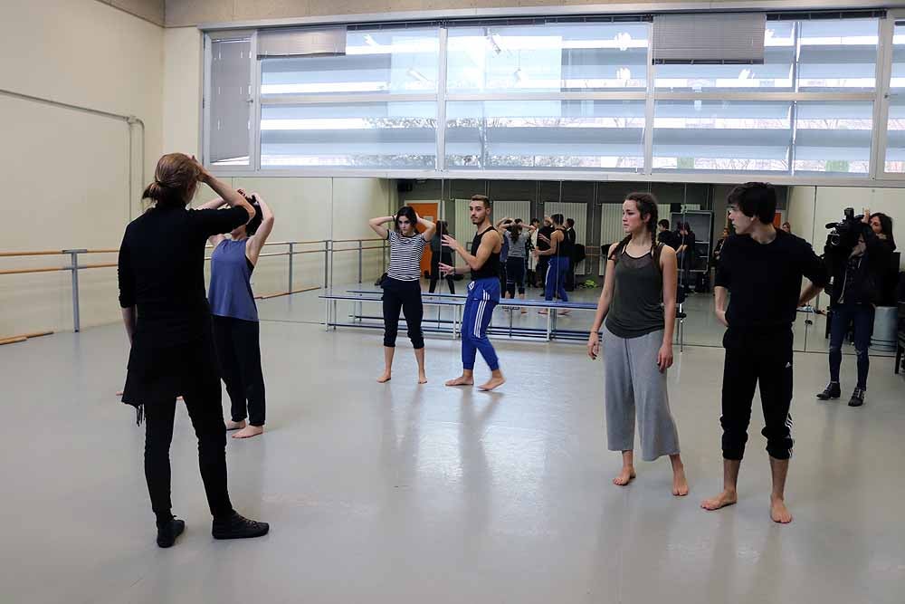 Así imparten las clases los alumnos de la Escuela Profesional de Danza