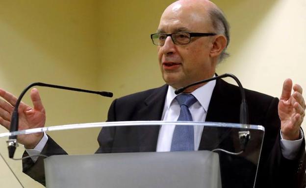 Cristóbal Montoro, ministro de Hacienda y Función Pública