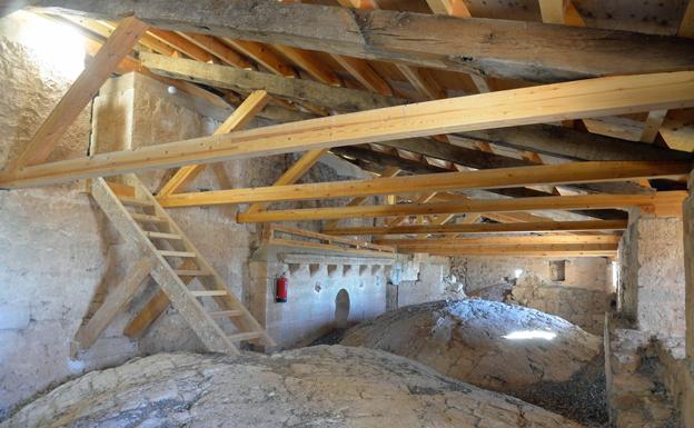 La nueva cubierta de la iglesia de Santa Eugenia en Villegas ya proteje su interior