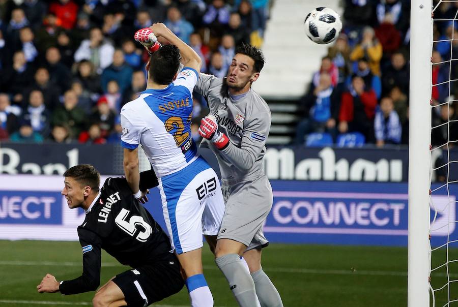 Leganés y Sevilla empataron a uno en la ida de las semifinales de la Copa del Rey que se disputó en el Estadio Municipal de Butarque. Muriel adelantó al cuadro hispalense, pero Siovas, en un lance ante Sergio Rico, anotó la igualada.