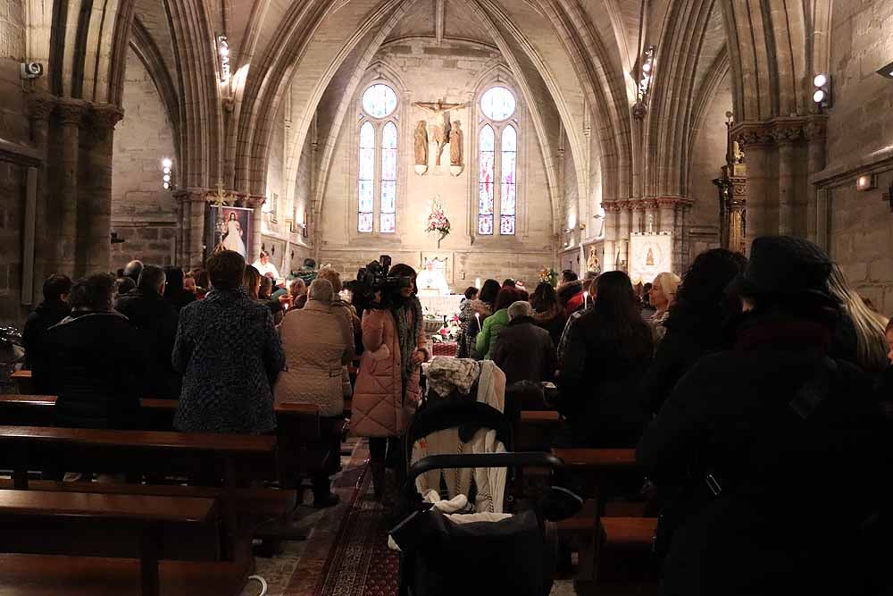 Estos son los bebés que han recibido la bendición de la Misa de la Luz