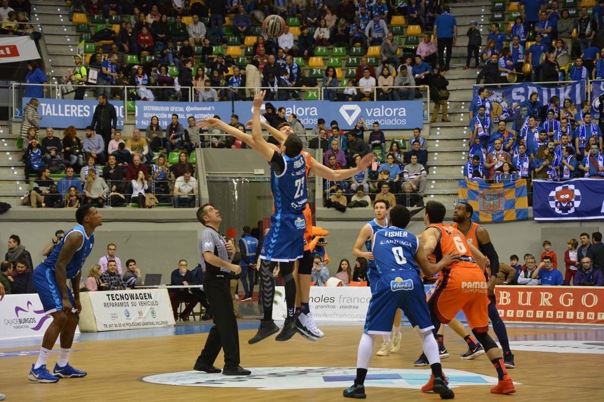 El San Pablo no pudo superar al Valencia Basket, pero el choque volvió a congregar a miles de personas en el Coliseum.