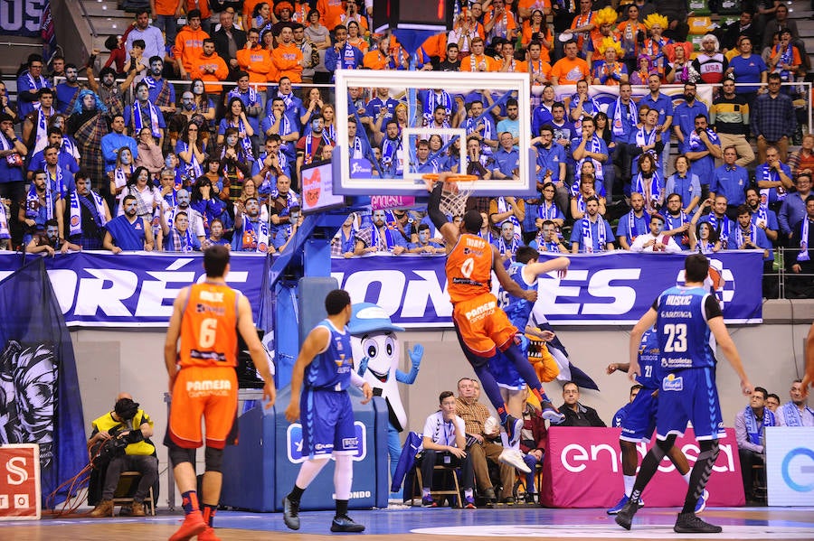 El San Pablo no pudo superar al Valencia Basket, pero el choque volvió a congregar a miles de personas en el Coliseum.