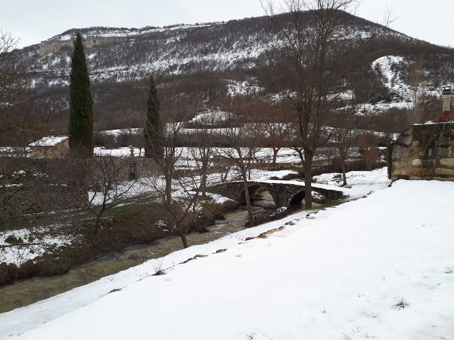 Aquí os dejamos unas imágenes sobre el paso del temporal de nieve por la provincia de Burgos