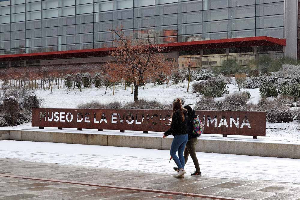 Aquí os dejamos unas imágenes sobre el paso del temporal de nieve por la provincia de Burgos