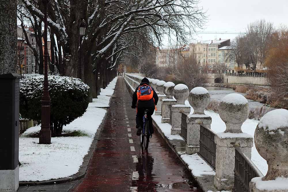 Aquí os dejamos unas imágenes sobre el paso del temporal de nieve por la provincia de Burgos