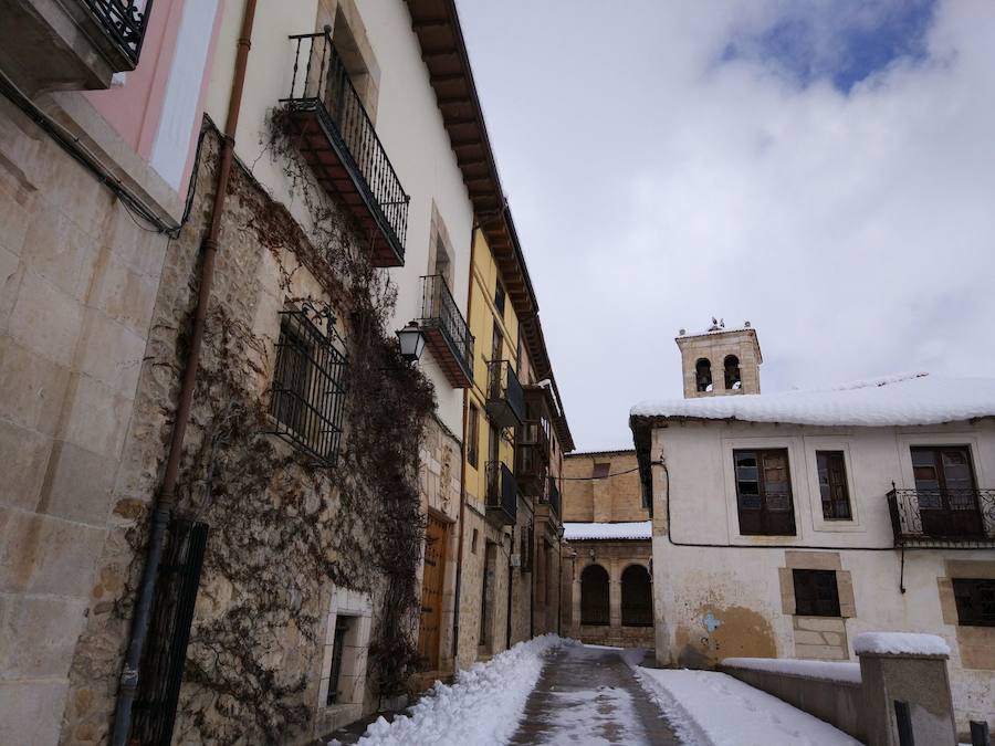 Aquí os dejamos unas imágenes sobre el paso del temporal de nieve por la provincia de Burgos