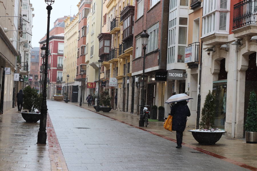 Aquí os dejamos unas imágenes sobre el paso del temporal de nieve por la provincia de Burgos