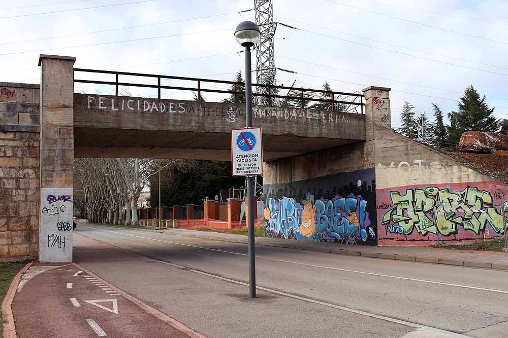 Fotos: Así trabajan las máquinas en el puente de las Rebolledas