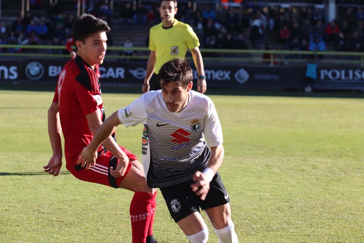 Una selección de las imágenes del choque entre el Burgos C y el Arenas de Getxo.