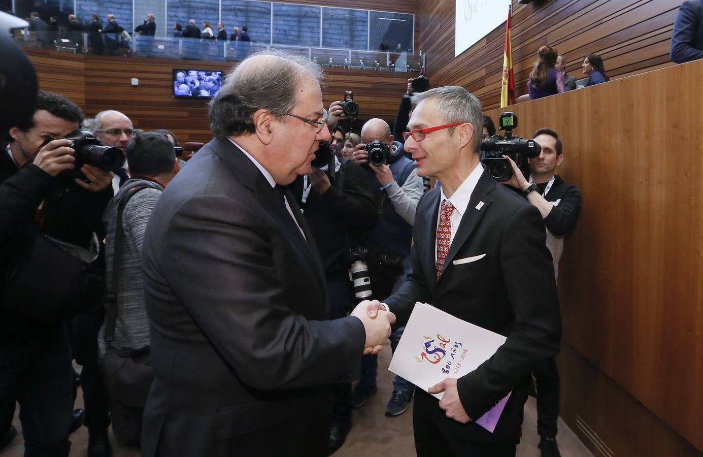 La institución académica conmemora su octavo centenario 