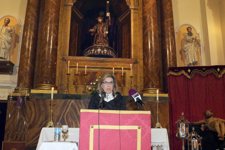 María José Salgueiro, durante su pregón en la Cofradía Penitencial de Jesús Nazareno. 