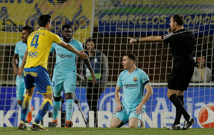 Inesperado empate en Las Palmas del Barcelona antes de recibir al Atlético. La distancia con el segundo es ahora de cinco puntos en la clasificación. Mal partido de los azulgrana donde Calleri igualó el gol de Messi desde el punto de penalti.