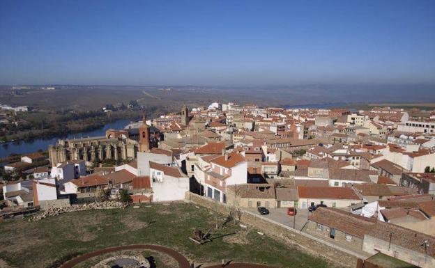 Alba de Tormes, localidad de la que partirá este año la Vuelta a Castilla y León