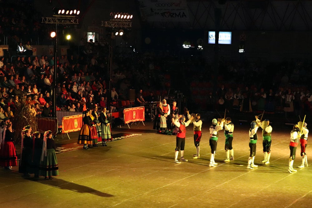 El Polideportivo de El Plantío se ha vuelto a llenar para dar la bienvenida a la primavera en el Festival de Las Marzas