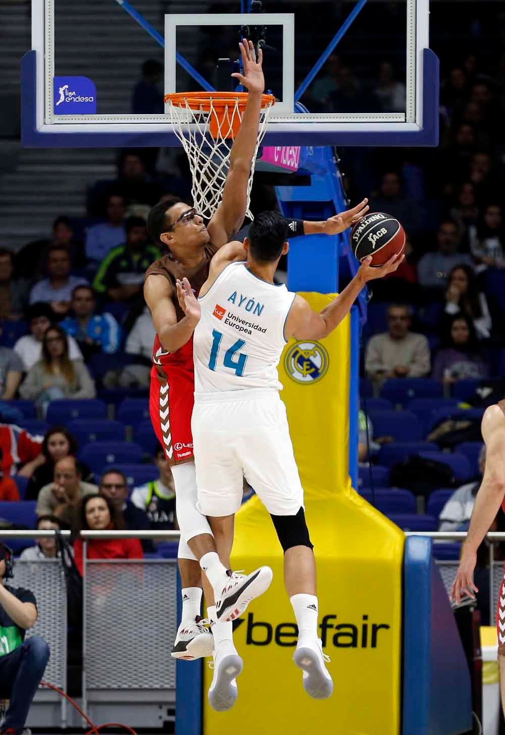 Fotos: Las mejores imágenes del Real Madrid-San Pablo Burgos