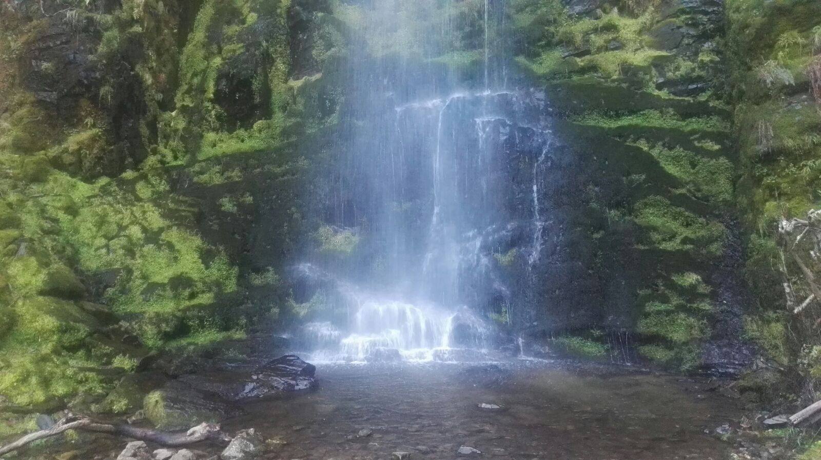 Cascada de El Gualtón en Carracedo de Compludo (León).