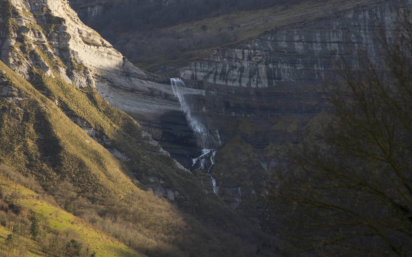 Cascada de San Miguel (Burgos).