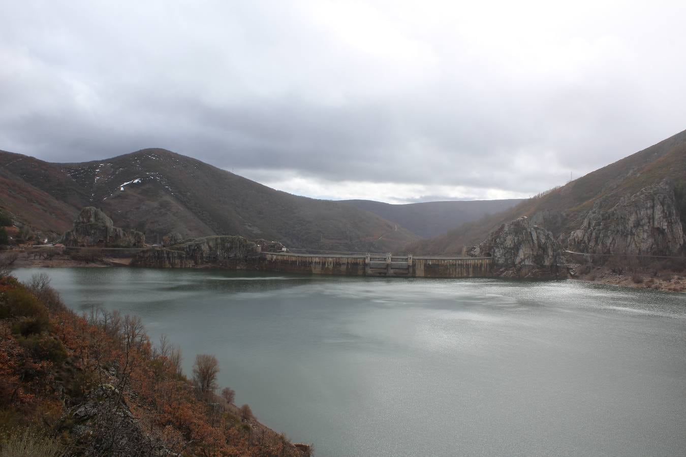 Embalse de Barrios de Luna, en León.