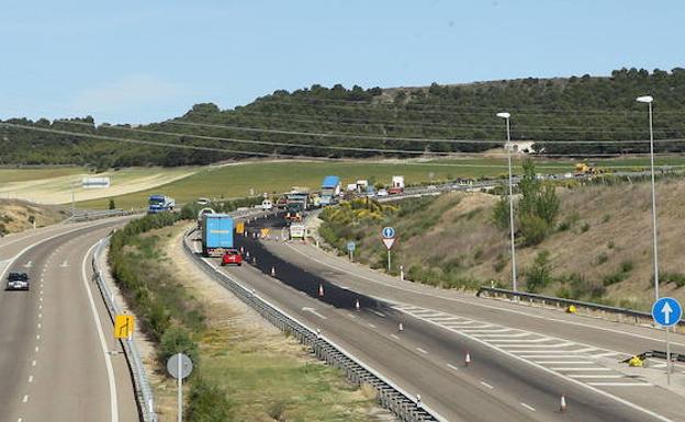 Autovía del Duero, en la subida hacia el falso túnel de La Cistérniga.