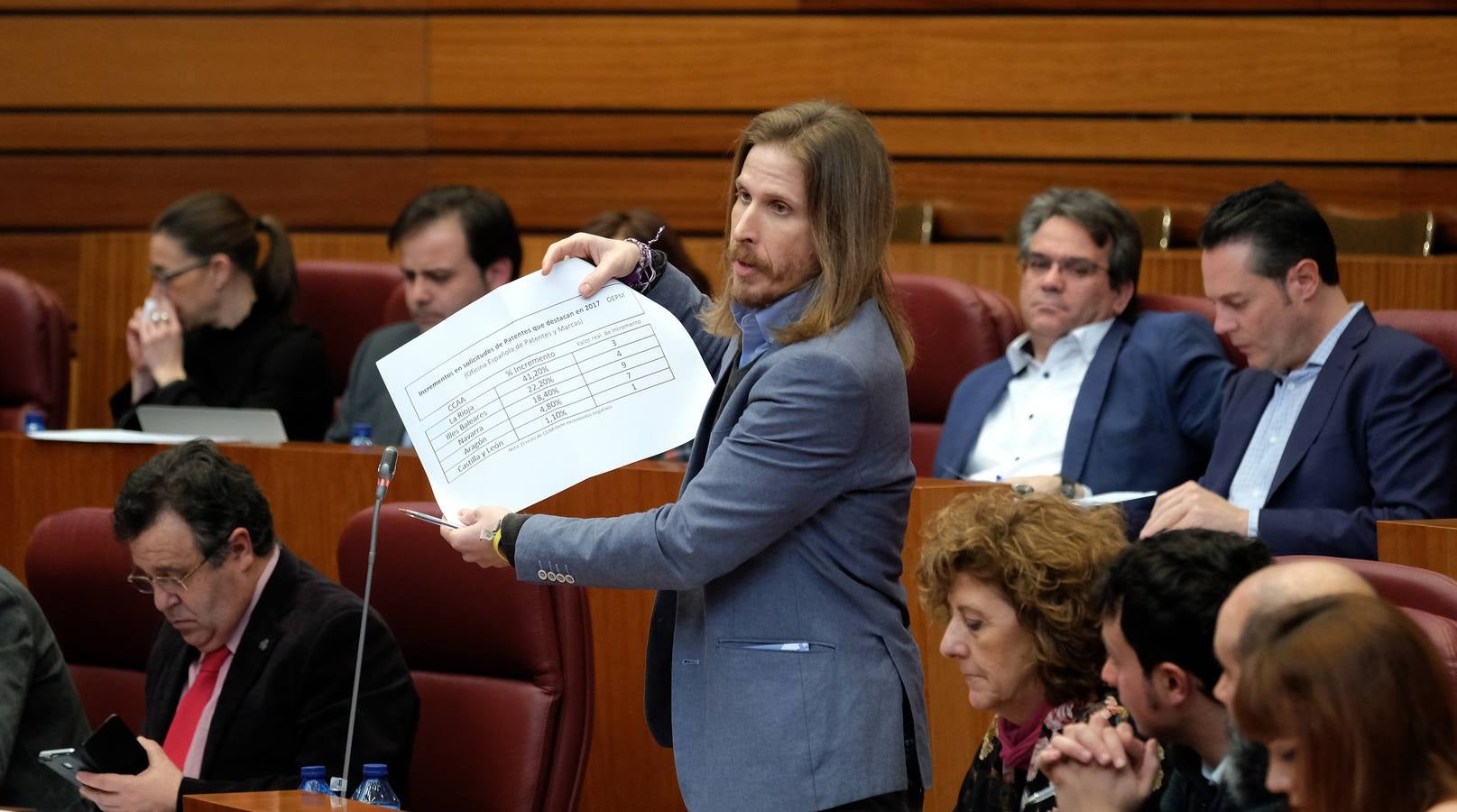 El presidente de la Junta de Castilla y León, Juan Vicente Herrera, ha tendido la mano una vez más para cerrar acuerdos de comunidad en torno a la ordenación del territorio y la reforma del Estatuto de Autonomía