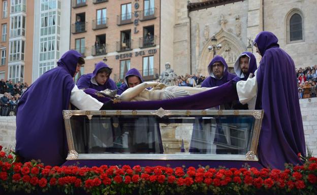 El Traslado del Cristo es uno de los momentos más multitudinarios.