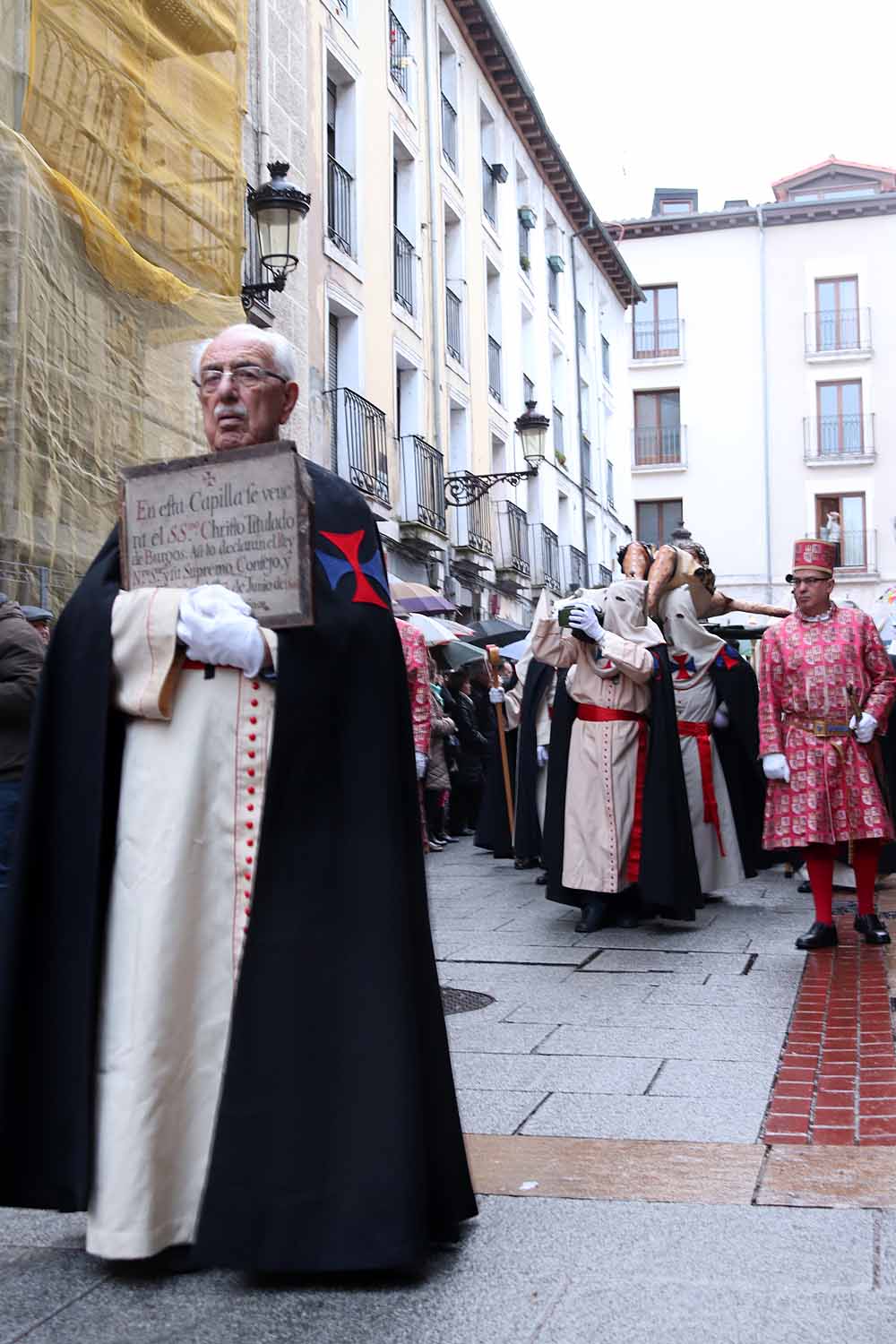 Fotos: Las imágenes de la Procesión del Santísimo Cristo de Burgos