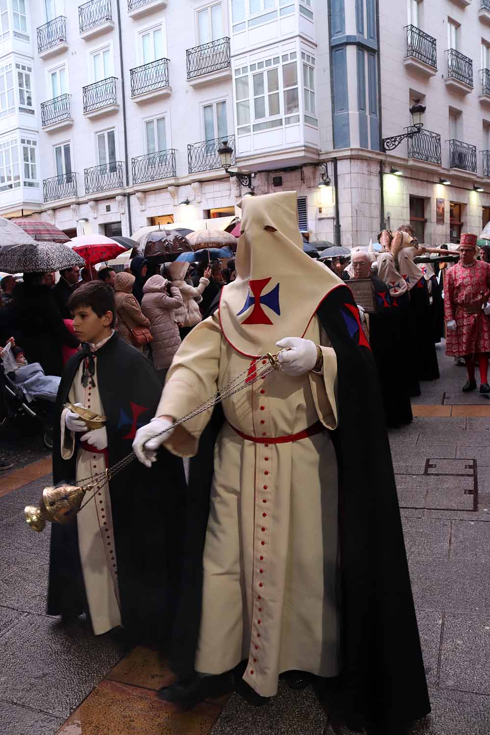 Fotos: Las imágenes de la Procesión del Santísimo Cristo de Burgos