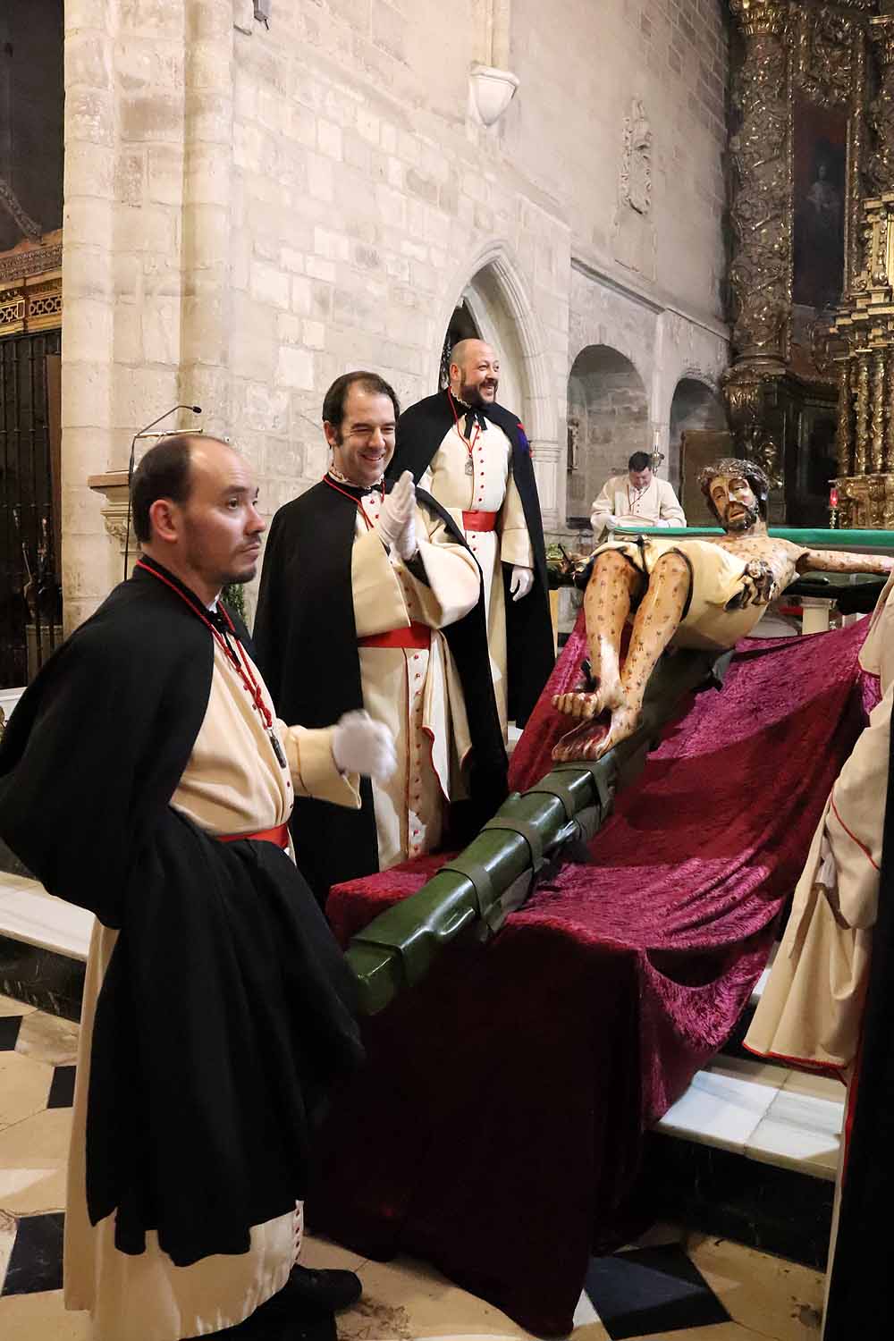 Fotos: Las imágenes de la Procesión del Santísimo Cristo de Burgos