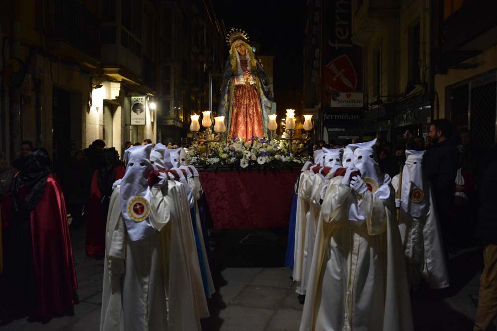 Fotos: Procesión de la Virgen de las Angustias