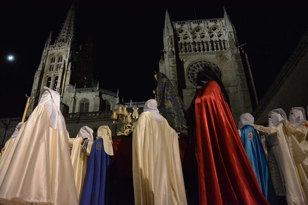 Fotos: Procesión de la Virgen de las Angustias