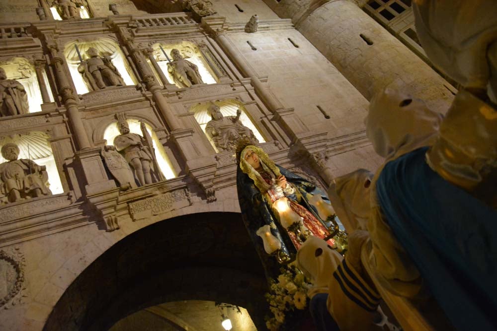 Fotos: Procesión de la Virgen de las Angustias