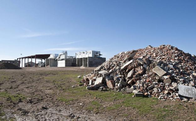 Planta de reciclaje de residuos de construcción y demolición que la empresa Reciclados Sostenibles. 