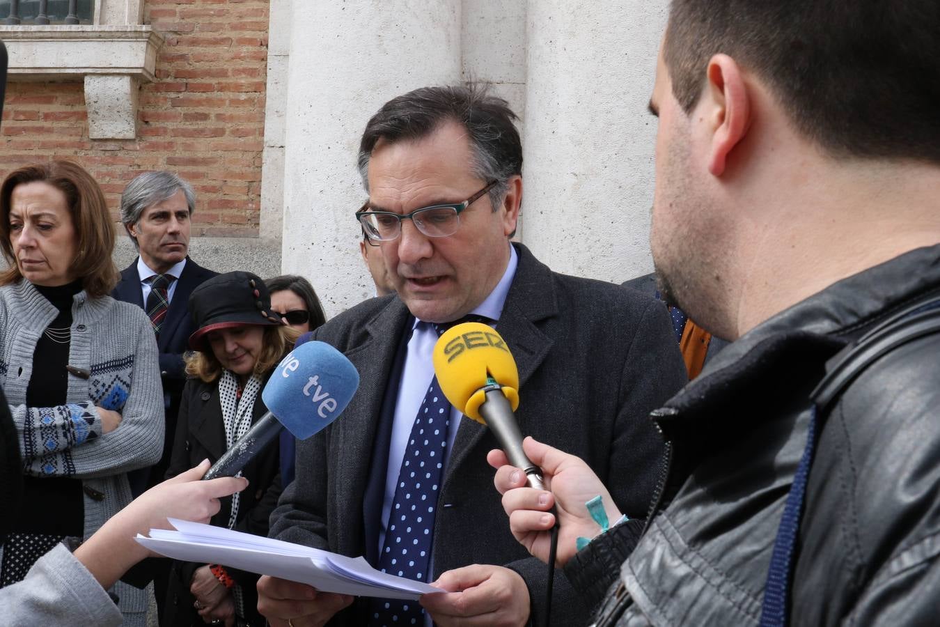 Fotos: Concentración de jueces y fiscales a las puertas de la Audiencia Provincial de Valladolid