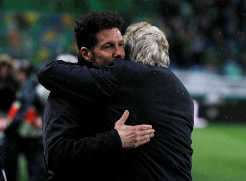 Las mejores ilustraciones del partido de vuelta de cuartos de final de la Liga Europa entre el Sporting de Portugal y el Atlético de Madrid, en el José Alvalade lisboeta.