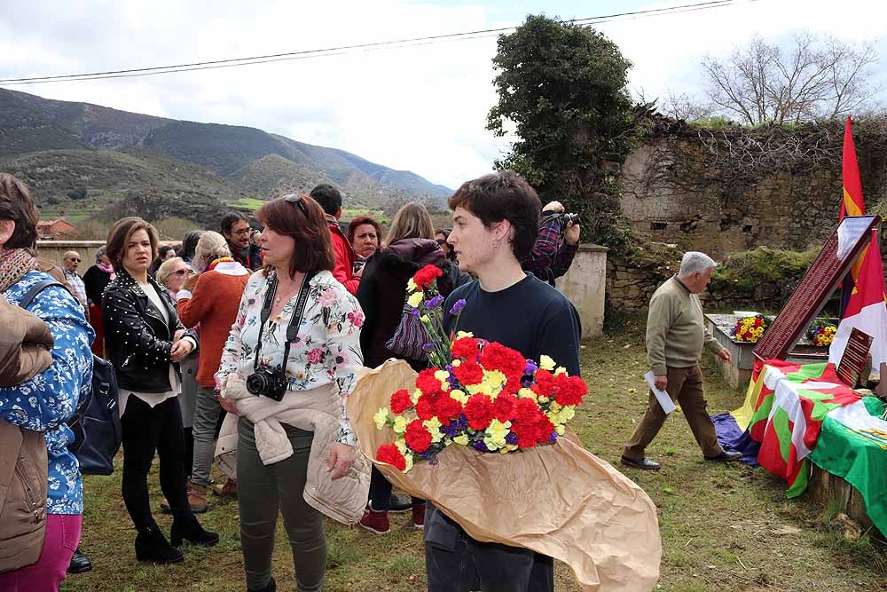 Fotos: Entrega de los restos de cuatro represaliados en Valdenoceda