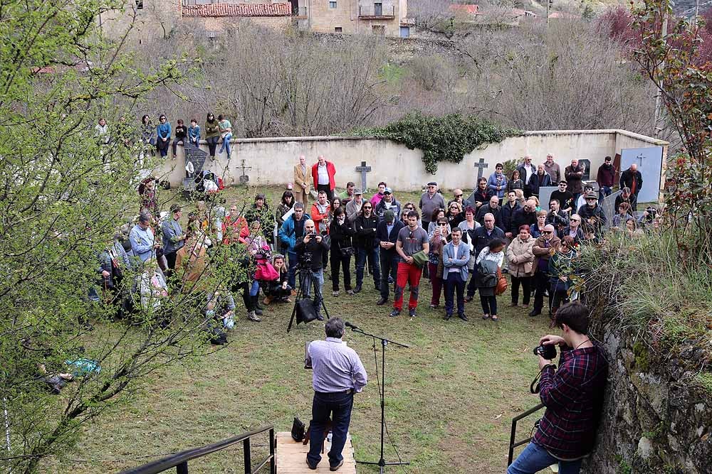 Fotos: Entrega de los restos de cuatro represaliados en Valdenoceda