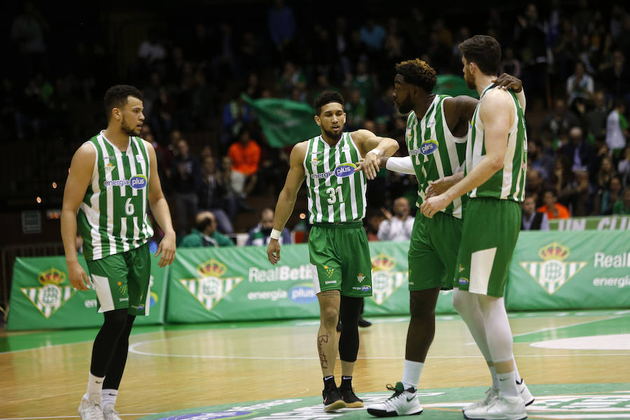 Fotos: Las imágenes del Betis - San Pablo Burgos